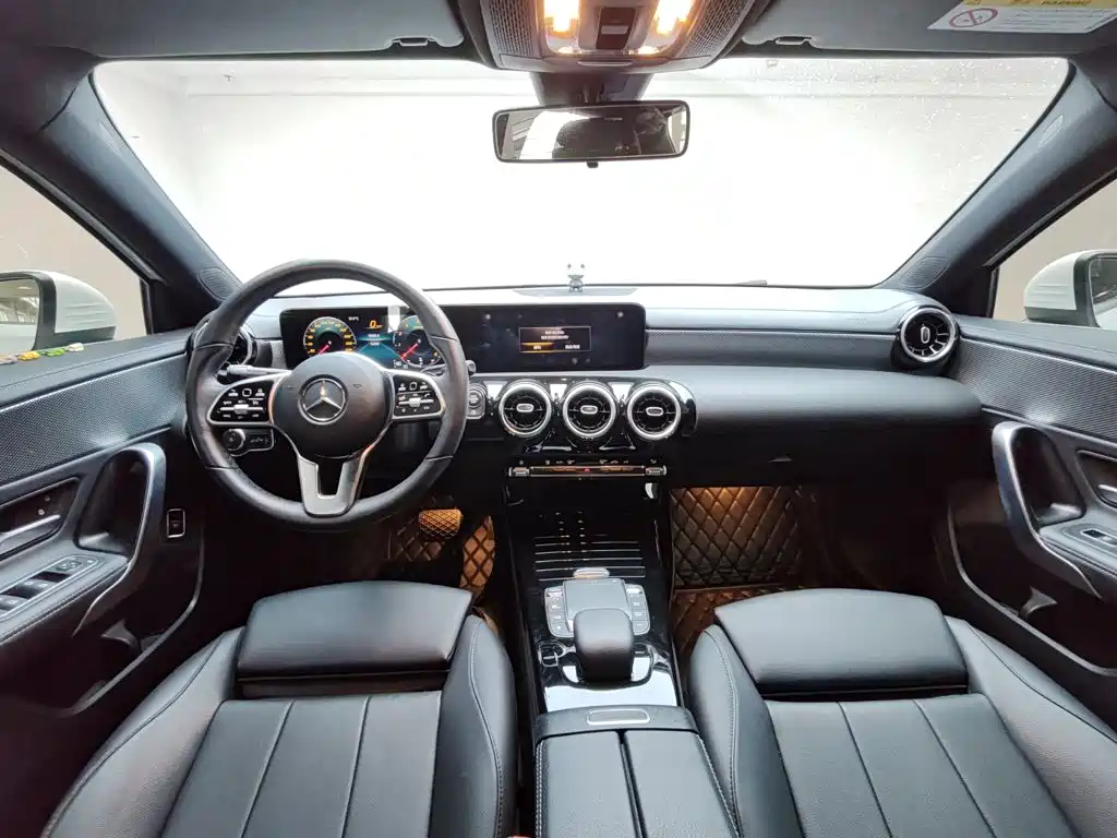 Mercedes-Benz A-Class 2021 — фото 11