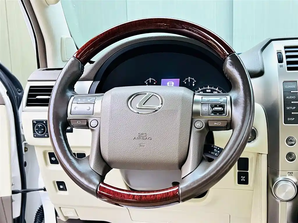 Lexus GX 2011 — фото 10