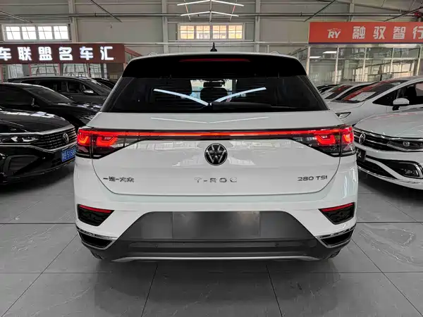 Volkswagen T-Roc 2023