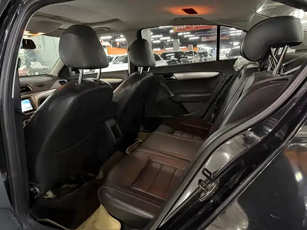 Volkswagen Lavida 2014