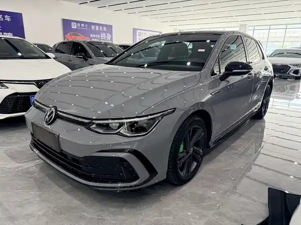 Volkswagen Golf 2023