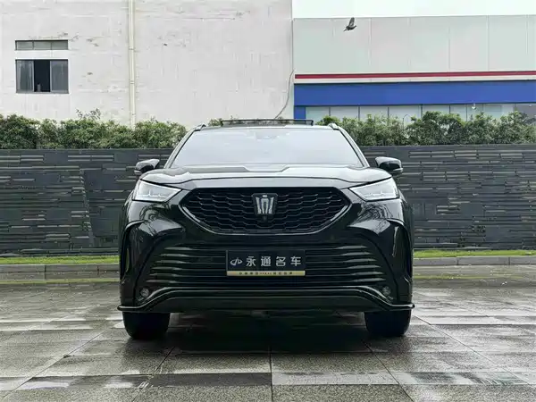 Toyota Crown Kluger 2021