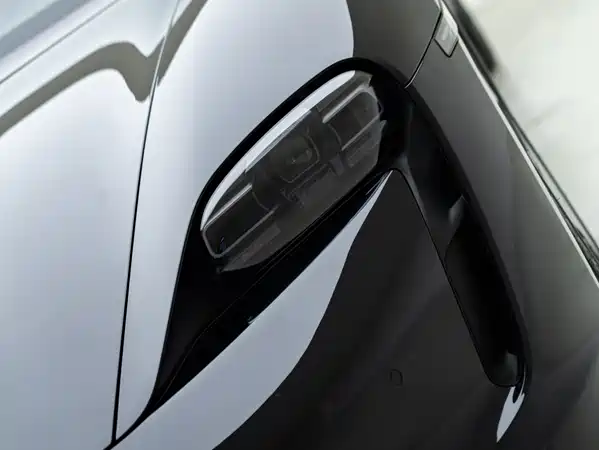 Porsche Taycan 2021