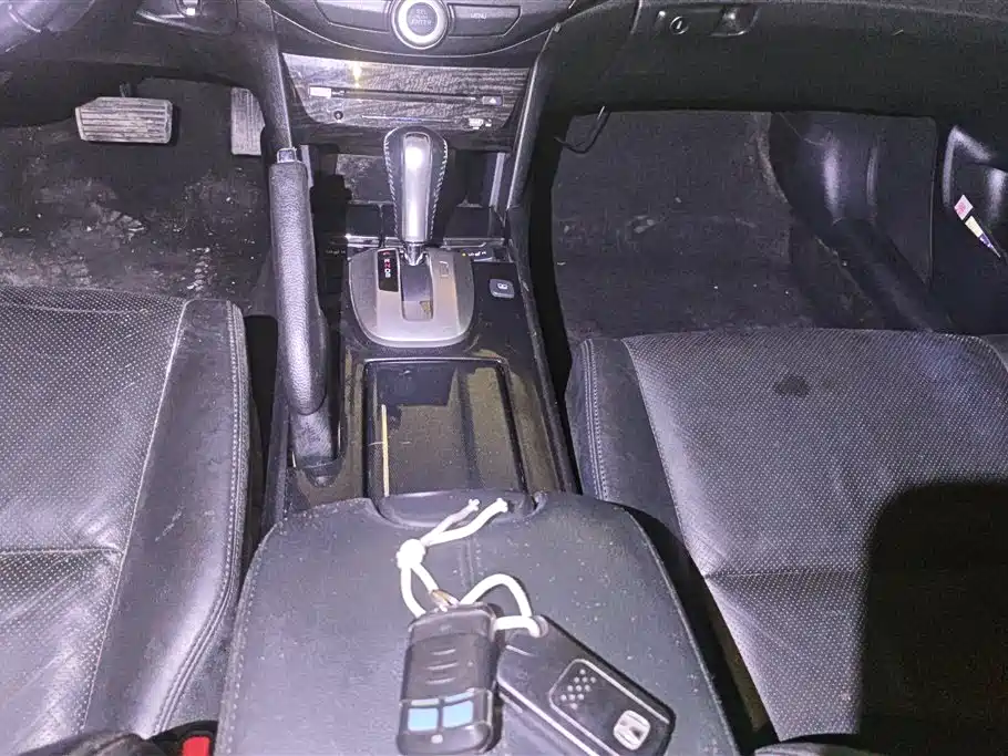 Honda Accord 2013 — фото 16