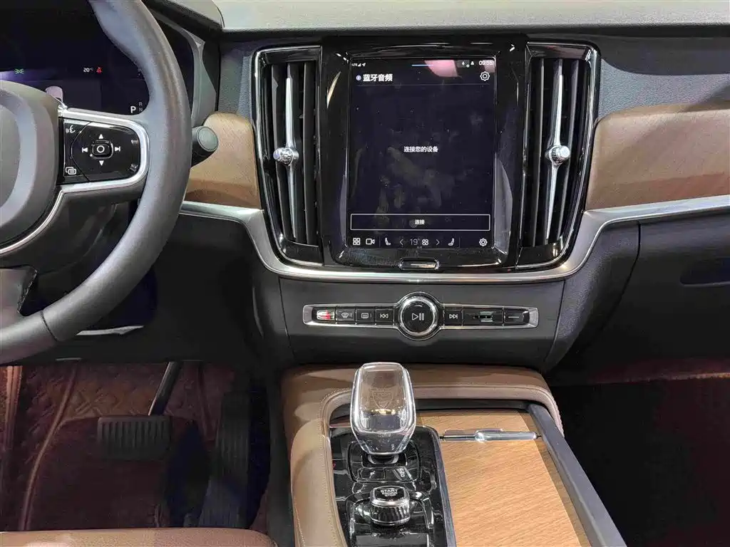 Volvo S90 2023 — фото 12