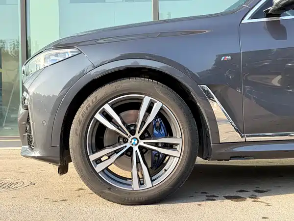 BMW X7 2020
