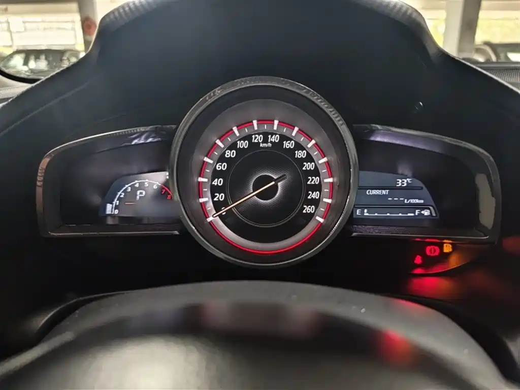 Mazda 3 Axela 2015 — фото 12