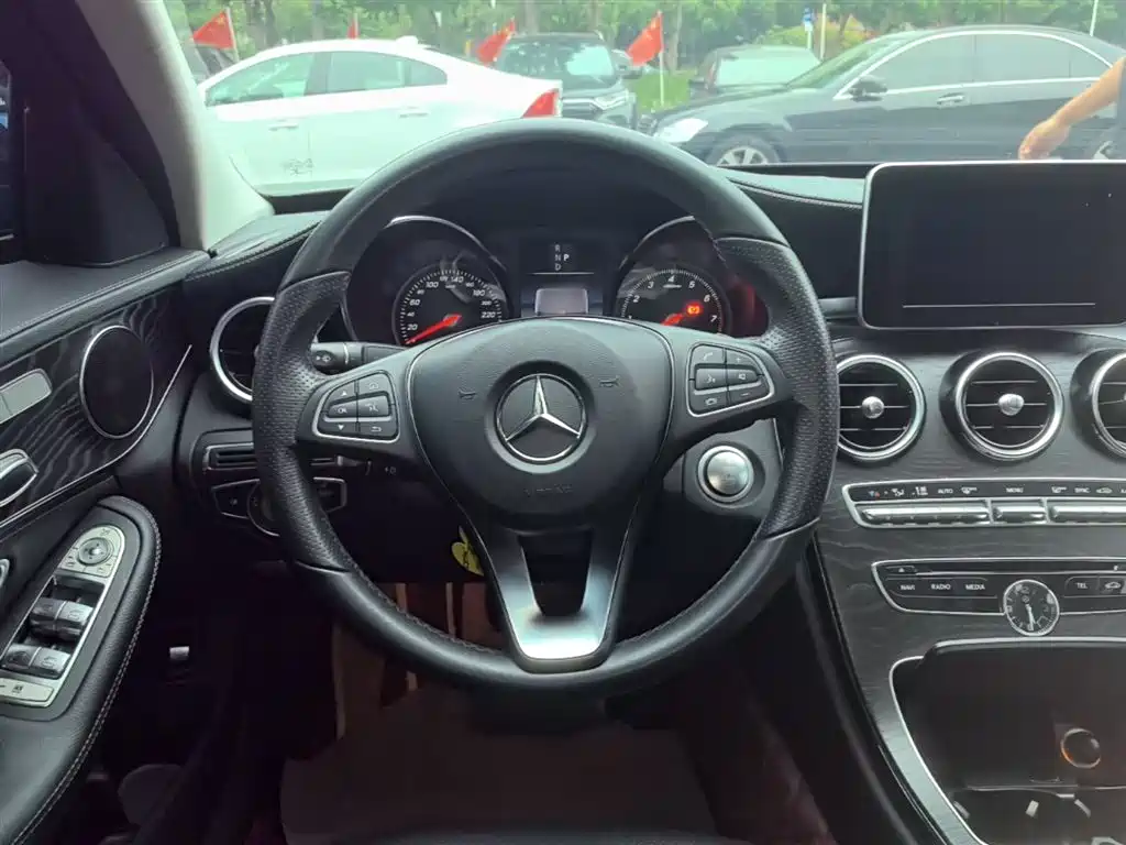 Mercedes-Benz C-Class 2018 — фото 11