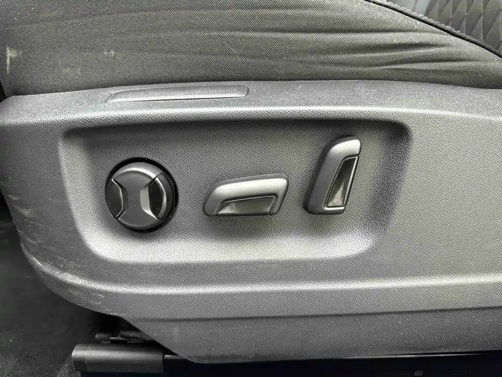 Skoda Korok 2021 — фото 11