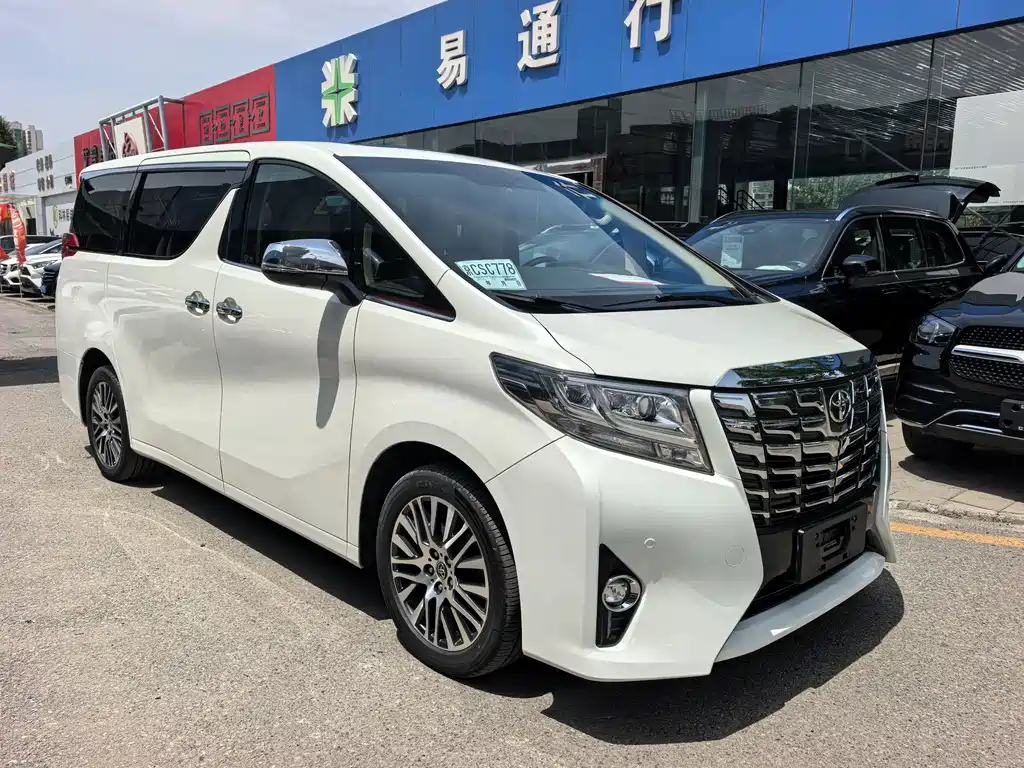 Toyota Alphard 2017 — фото 3