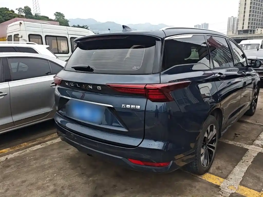 Wuling Victory 2021 — фото 7