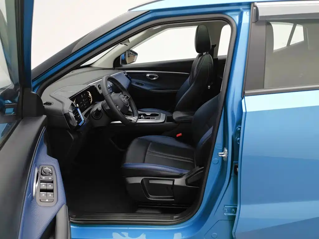 GAC Trumpchi GS3 2024 — фото 10