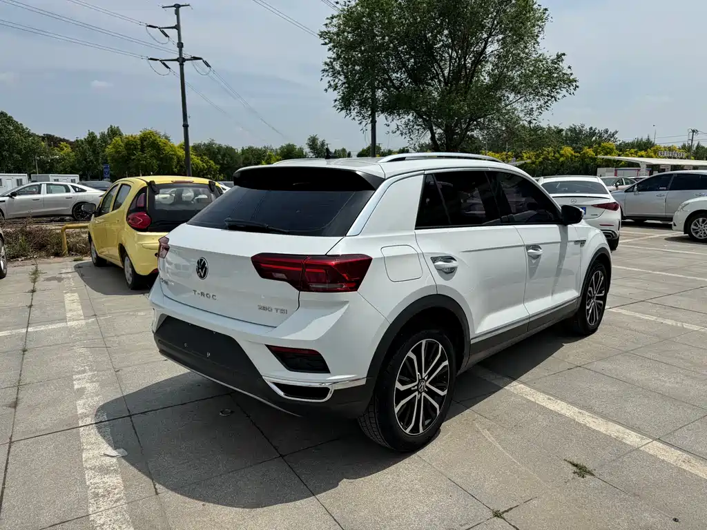 Volkswagen T-Roc 2021 — фото 13