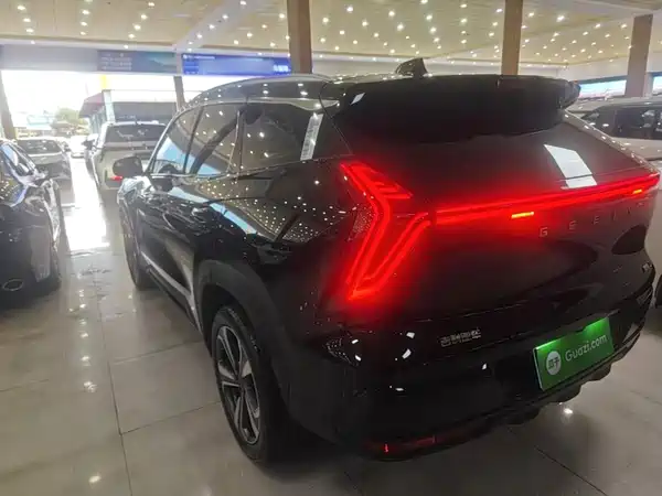 Geely Boyue L 2025