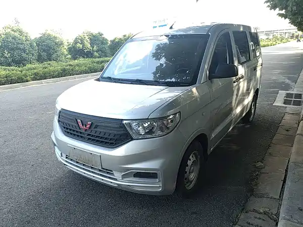 Wuling Hongguang V 2025