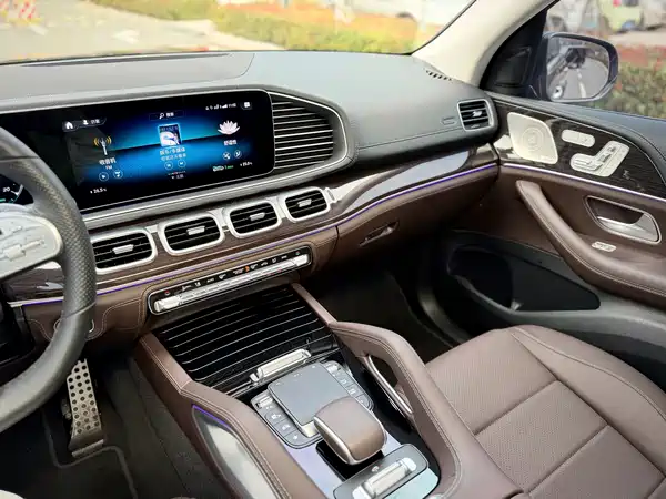Mercedes-Benz GLS 2023