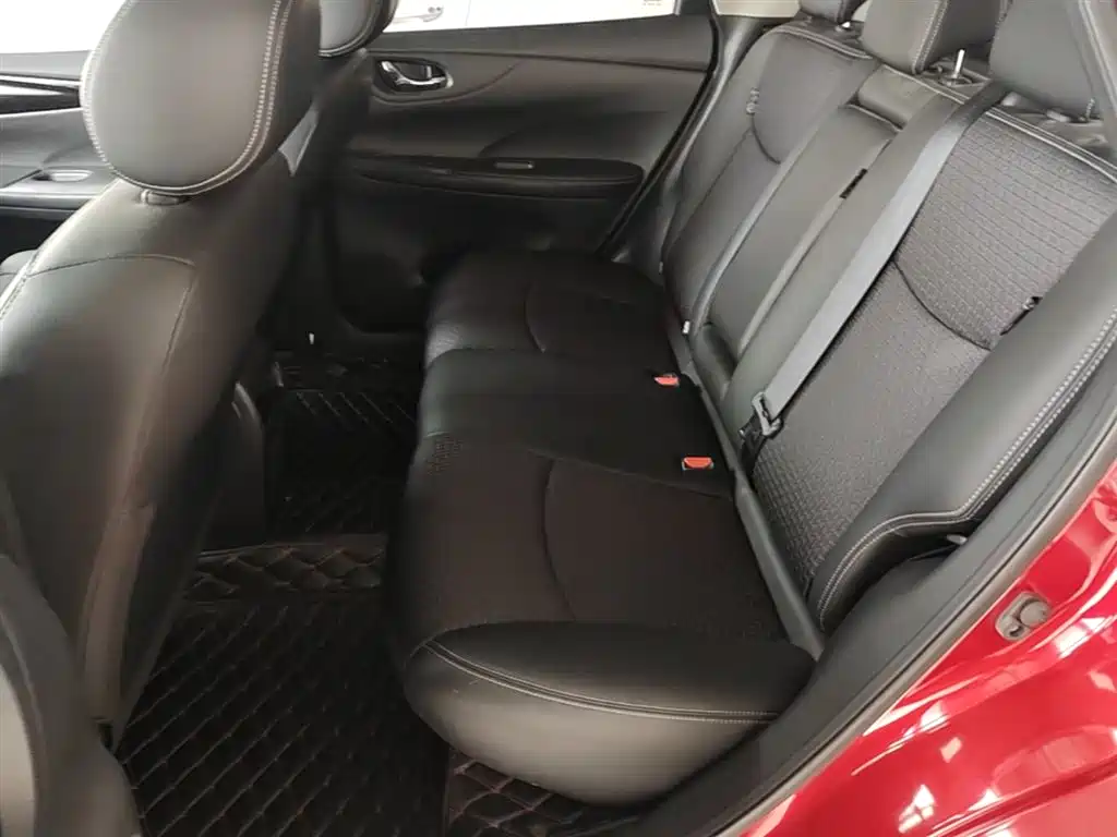 Nissan Tiida 2018 — фото 17