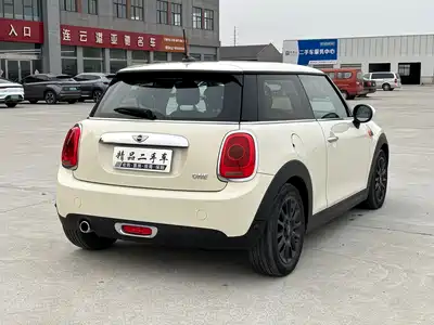 MINI MINI 2017