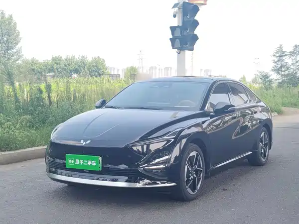 Wuling Starlight 2025