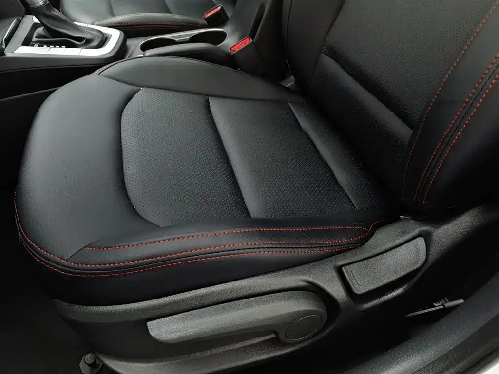 Hyundai Elantra 2018 — фото 20