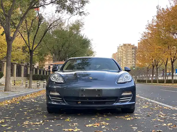 Porsche Panamera 2012