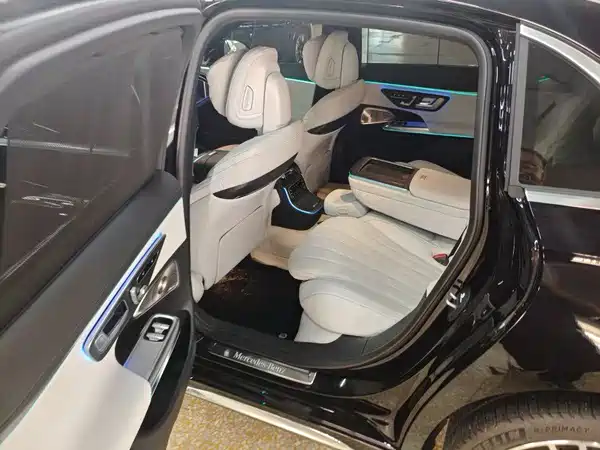 Mercedes-Benz E-Class 2025