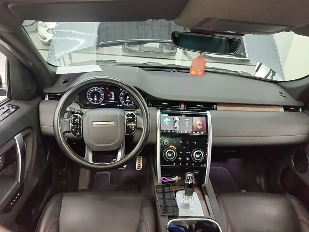 Land Rover Discovery Sport 2021 — фото 10