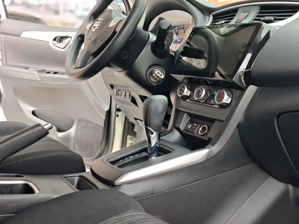 Nissan Sylphy 2022 — фото 12
