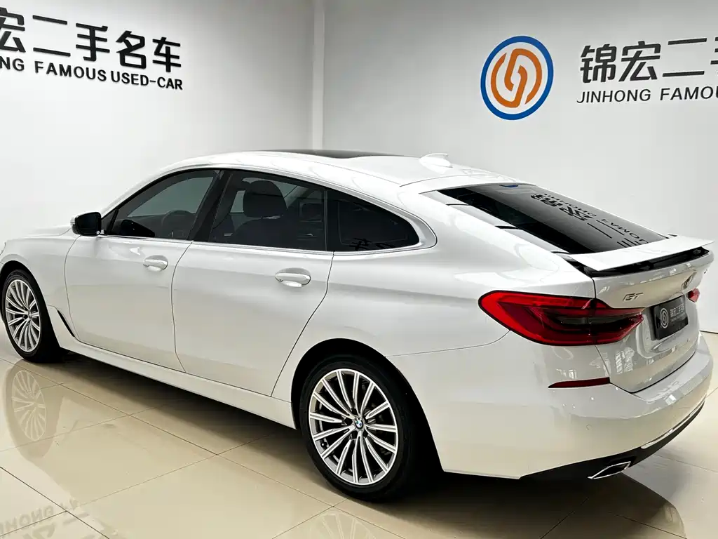 BMW 6 Series GT 2019 — фото 25