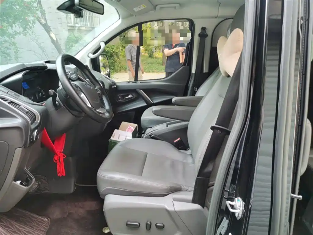 Ford Tourneo 2021 — фото 16