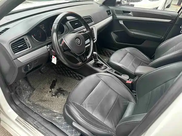 Volkswagen Gran Lavida 2016