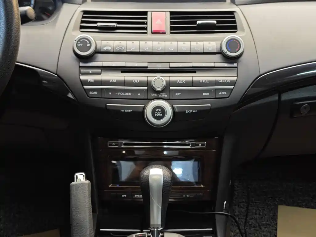 Honda Accord 2013 — фото 18