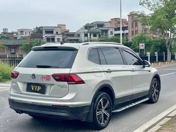 Volkswagen Tiguan L 2019