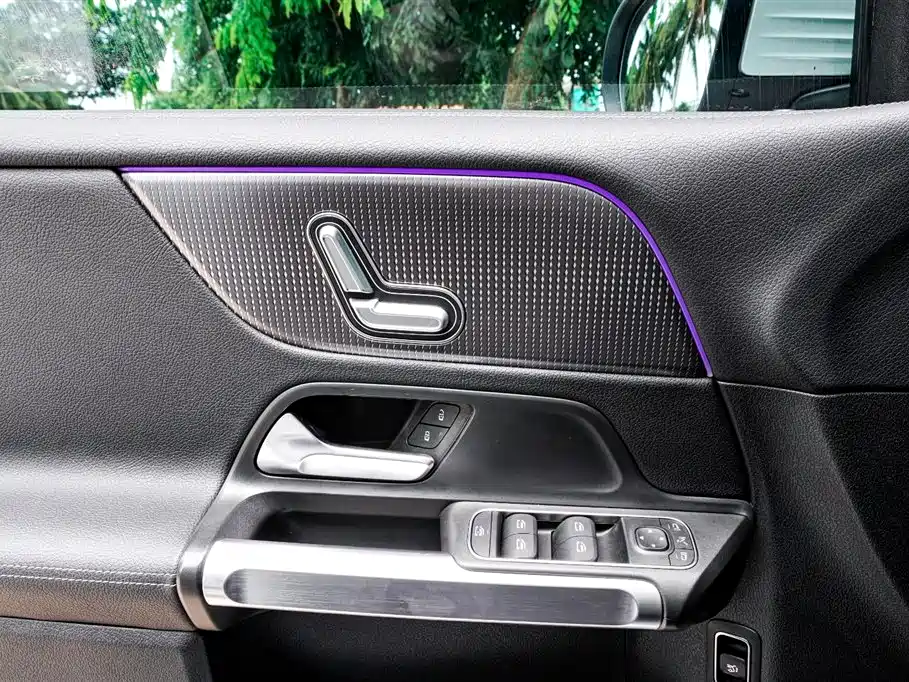 Mercedes-Benz GLB 2021 — фото 16