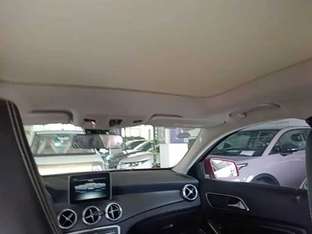 Mercedes-Benz GLA 2018 — фото 18