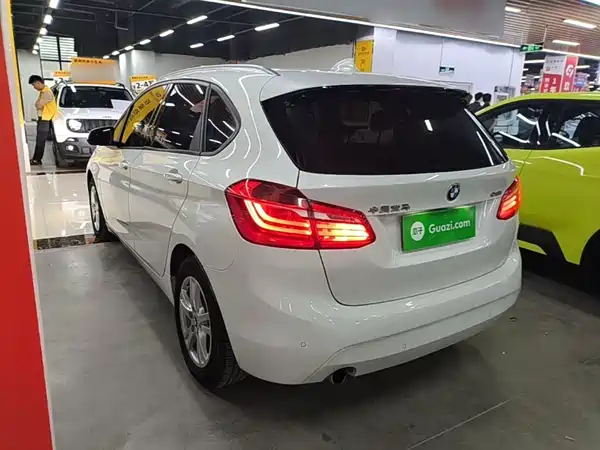 BMW 2 Series Station Wagon 2017
