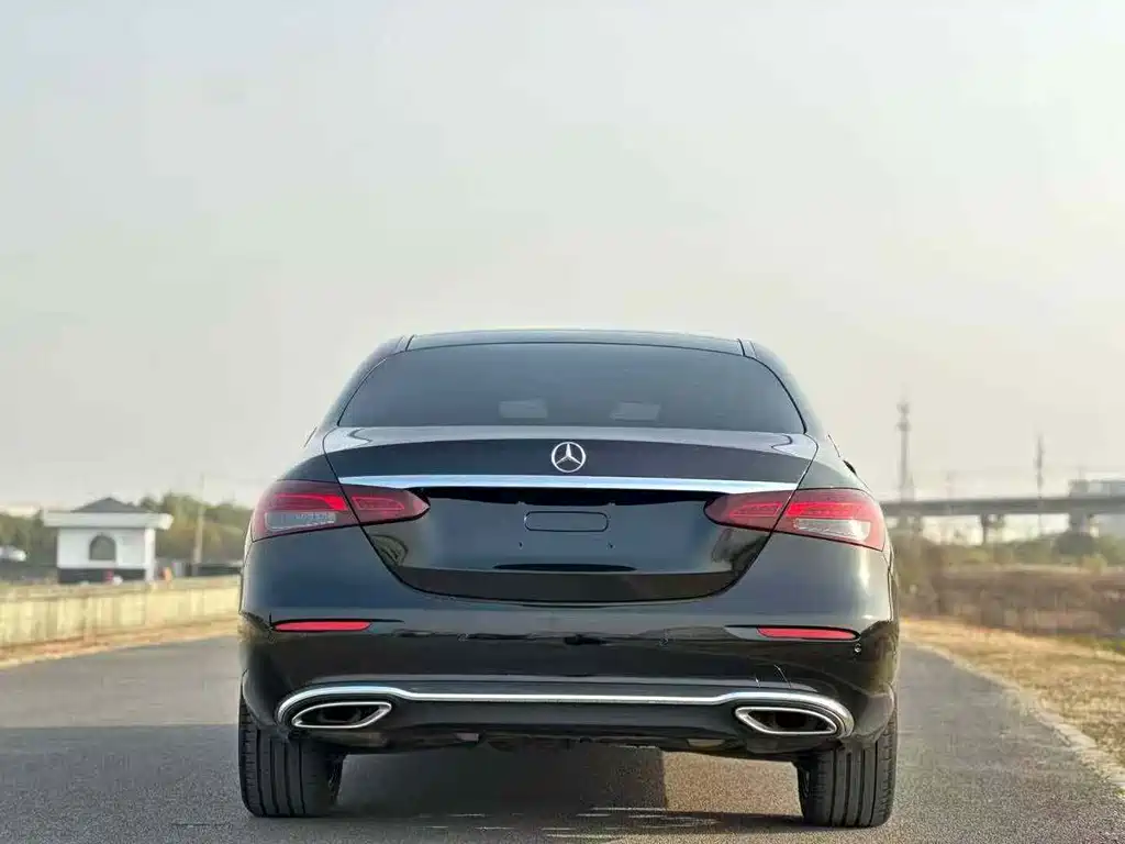 Mercedes-Benz E-Class 2019 — фото 8