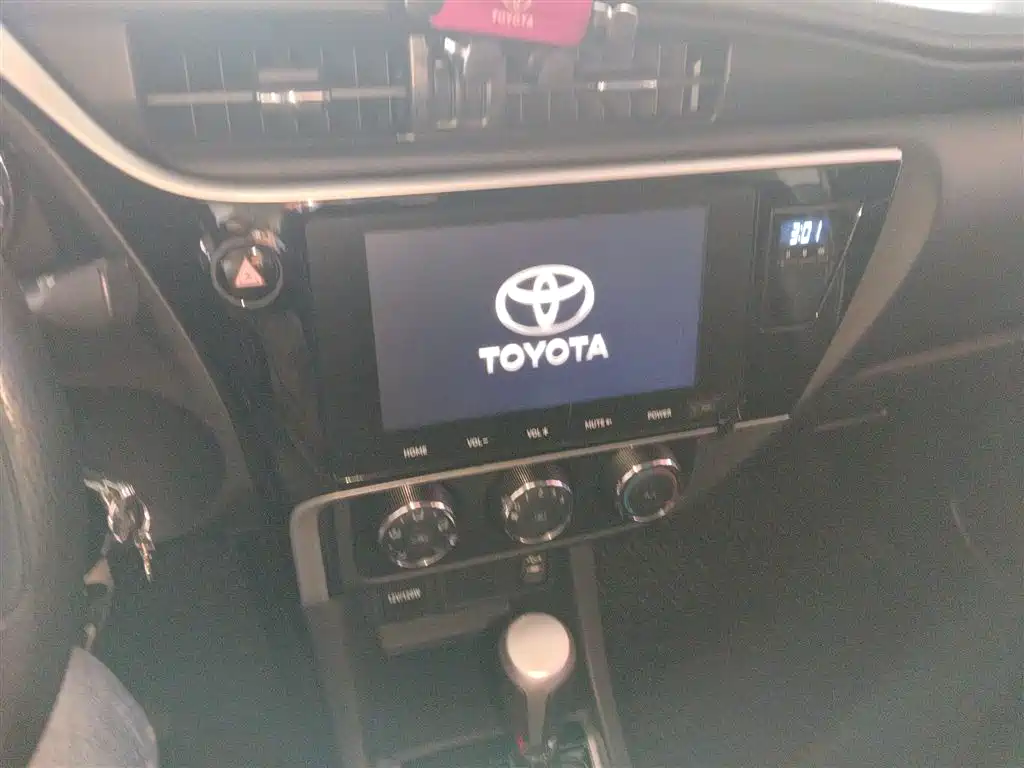 Toyota Levin 2018 — фото 13