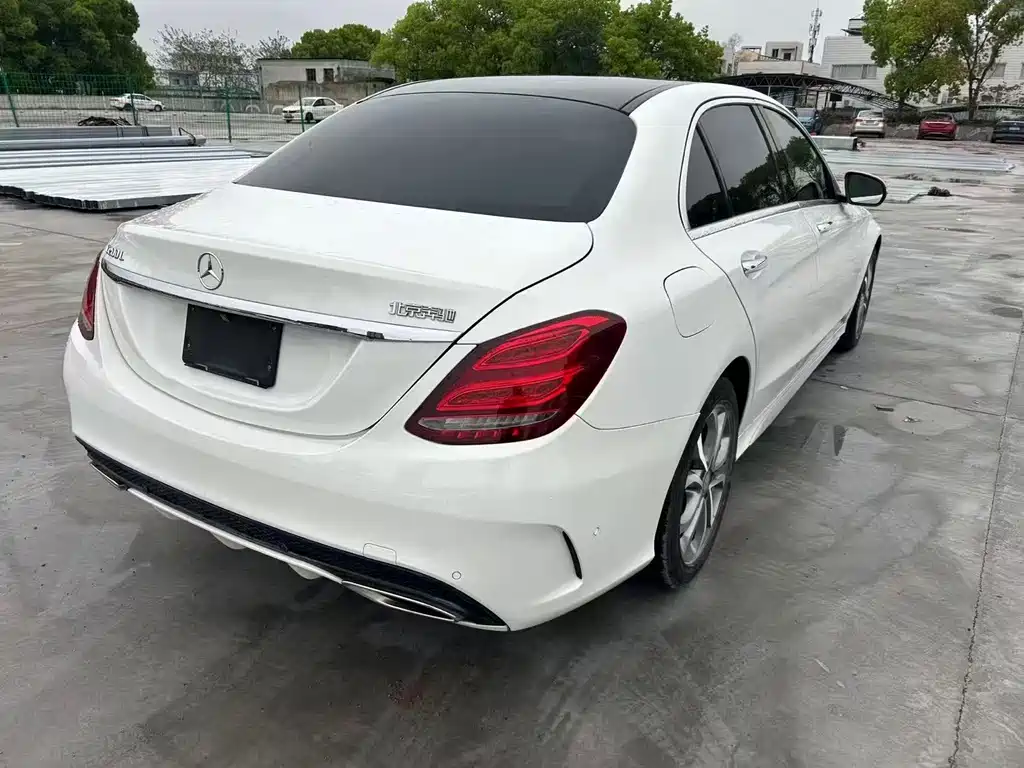 Mercedes-Benz C-Class 2016
