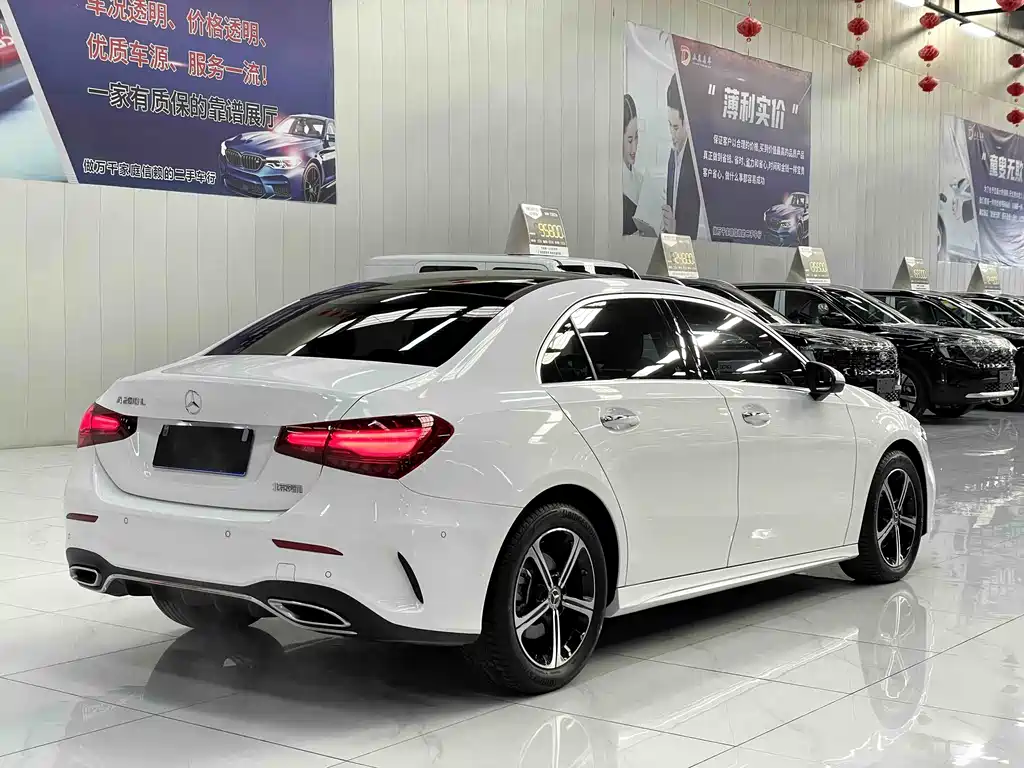 Mercedes-Benz A-Class 2023 — фото 6