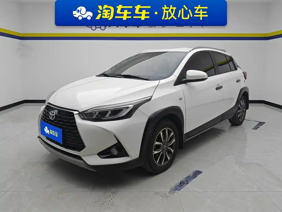 Toyota Yaris L 2021 — фото 1