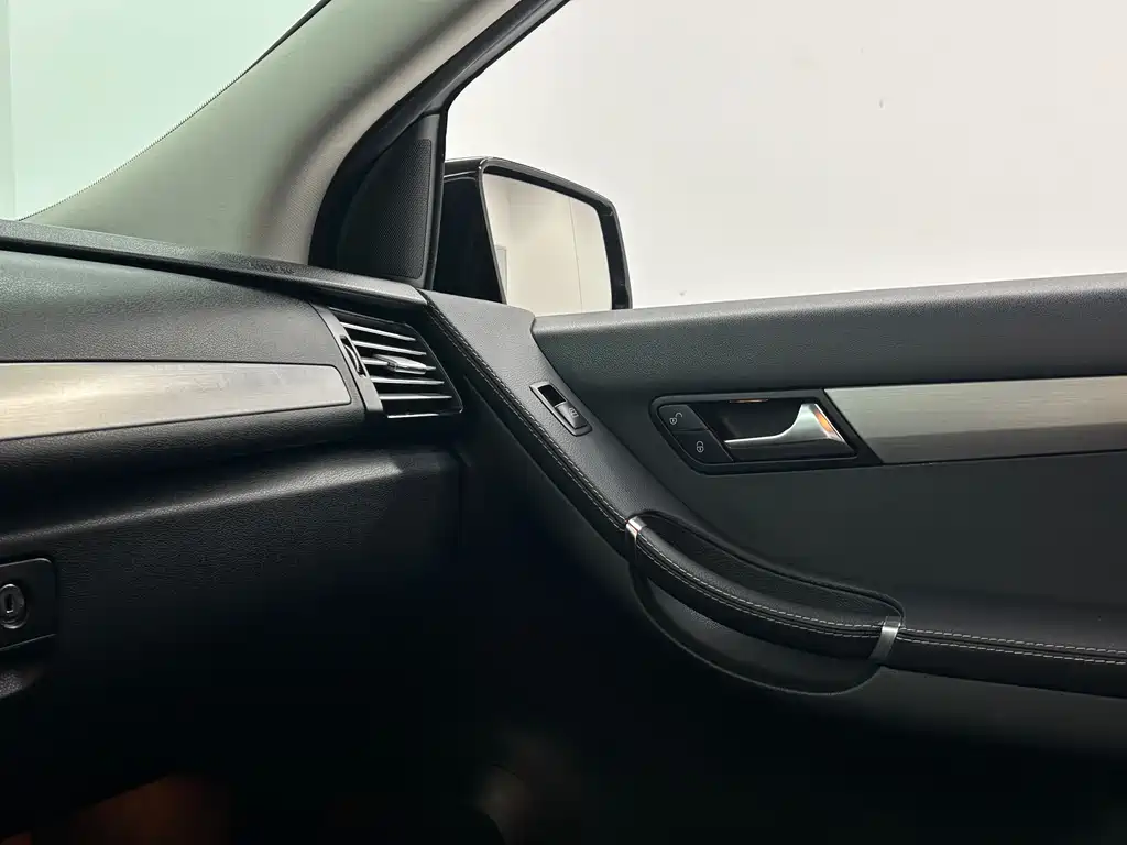 Mercedes-Benz R-Class 2016 — фото 8