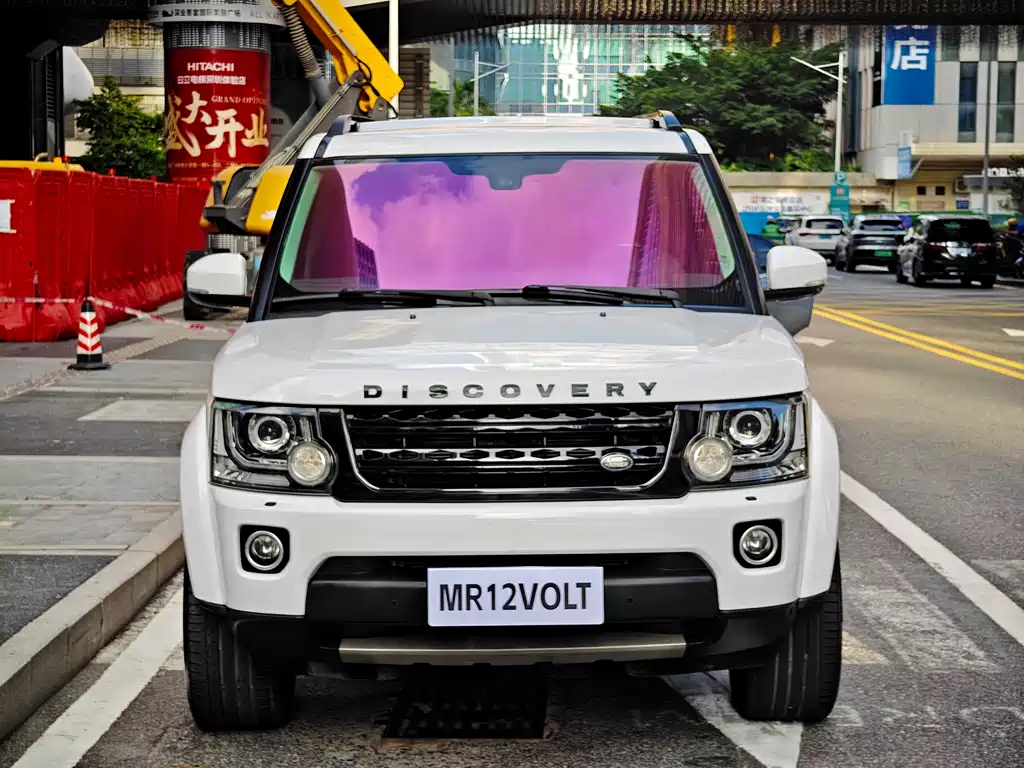 Land Rover Discovery 2014 — фото 11