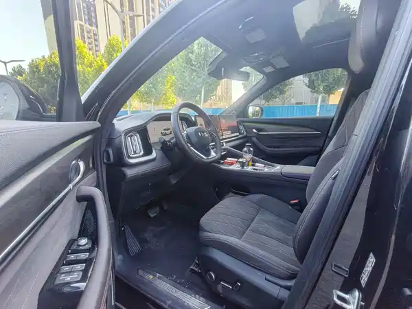 Geely Xingyue L 2025