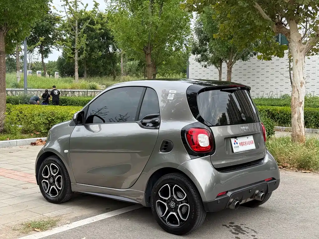 smart fortwo 2019 — фото 19
