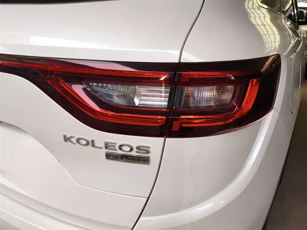 Renault Koleos 2018 — фото 8