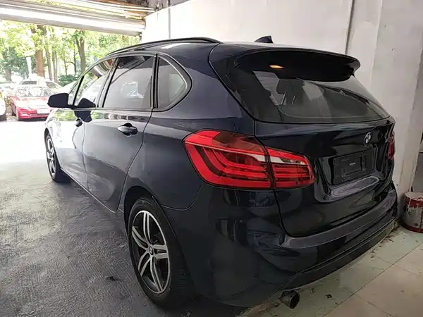 BMW 2 Series Station Wagon 2017