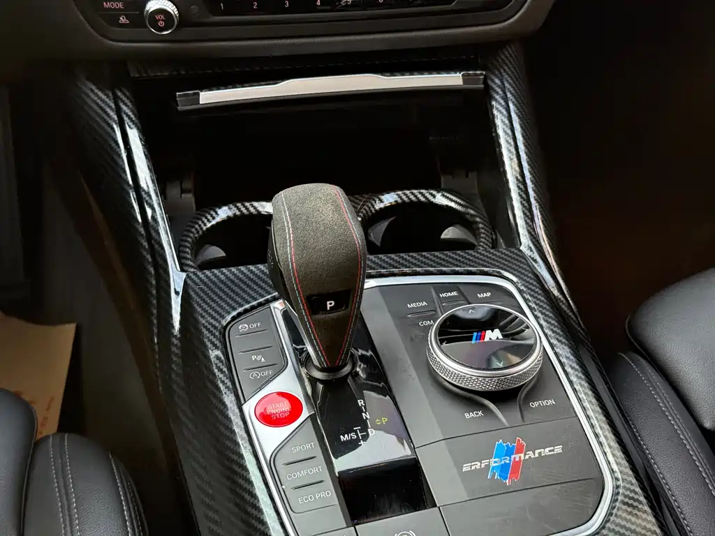 BMW 3 Series 2019 — фото 13