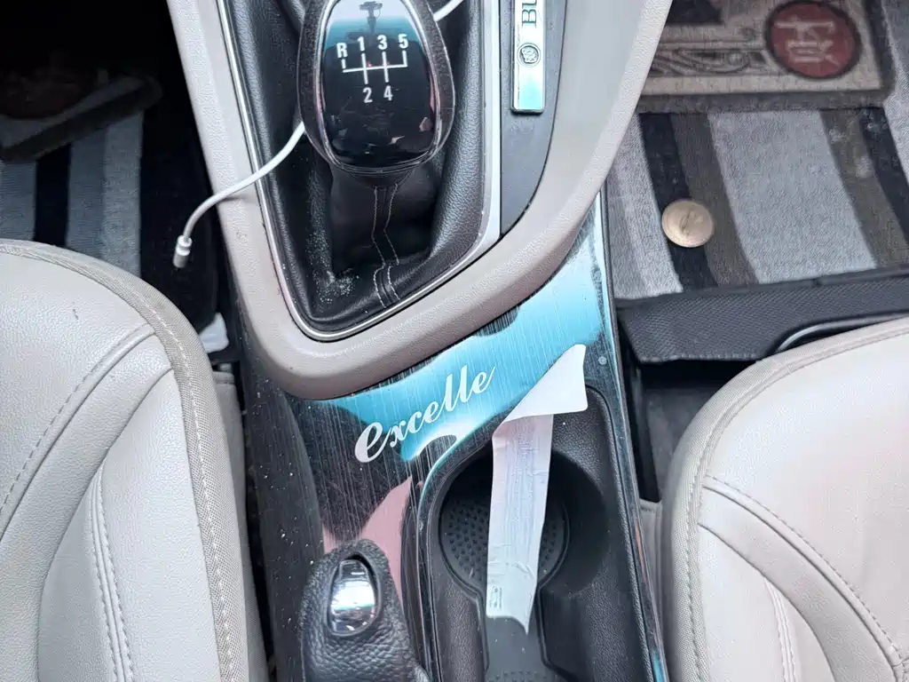 Buick Excelle 2017 — фото 4