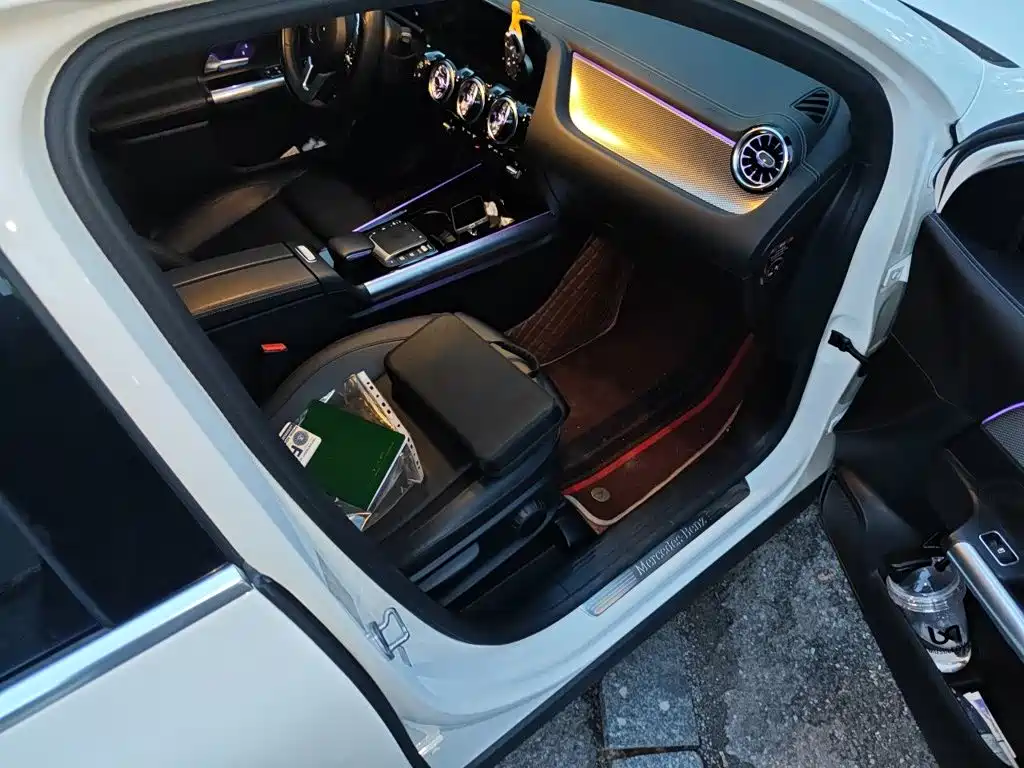Mercedes-Benz GLA 2021 — фото 19